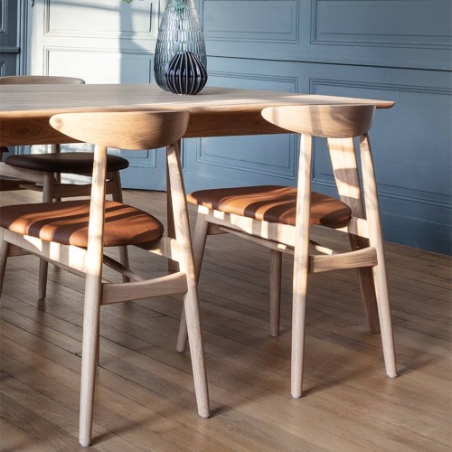 Silla Teo roble natural cuero vegetal asiento castaño