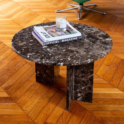 Runder Couchtisch aus braunem Marmor Them