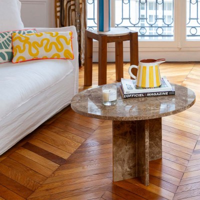Round coffee table in beige marble Them