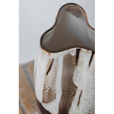 Curved vase BY HAND, Large Mette Ditmer