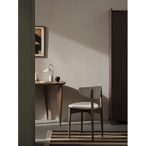 Chaise Herman- Hêtre teinté foncé/ revêtement en tissus bouclé doux