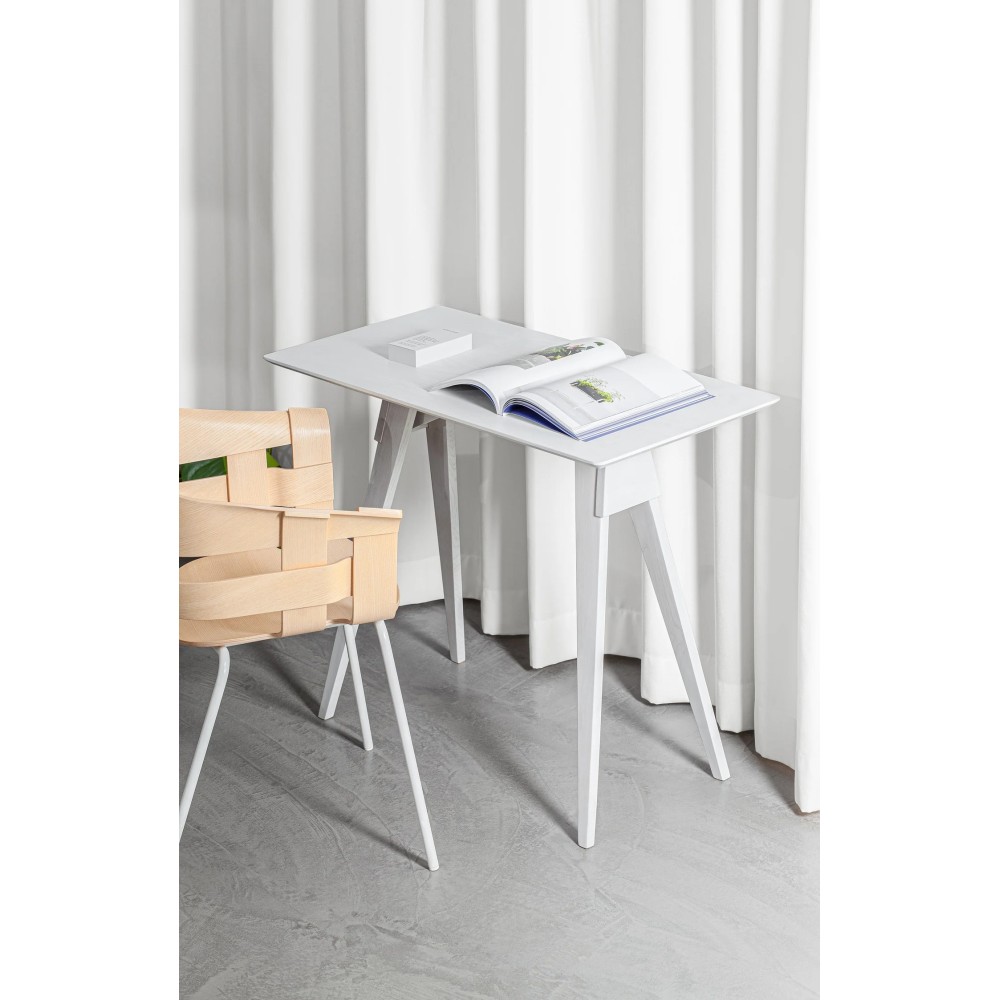 Arco side table black