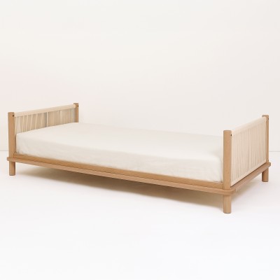 Lit individuel en chêne massif Latitude 2