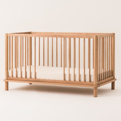 Latitude convertible crib in solid oak