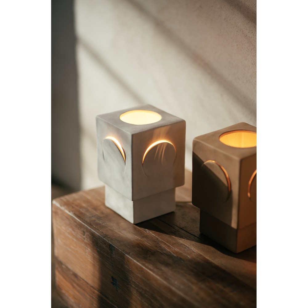 Lampe de table -ECLIPSE- L 13 x W 13 x H 20,5 cm - blanc