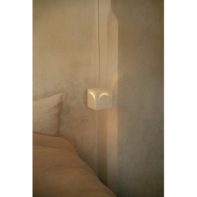 Lampe de table -ECLIPSE- L 13 x W 13 x H 20,5 cm - blanc