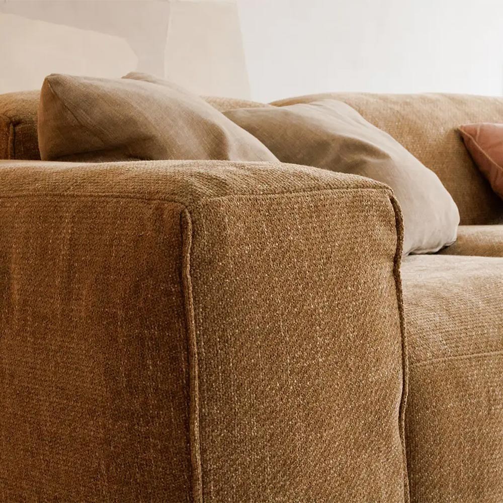 Edda Sofa - Customizable