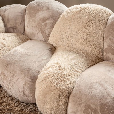 Lujoso sofá de curvas beige 2