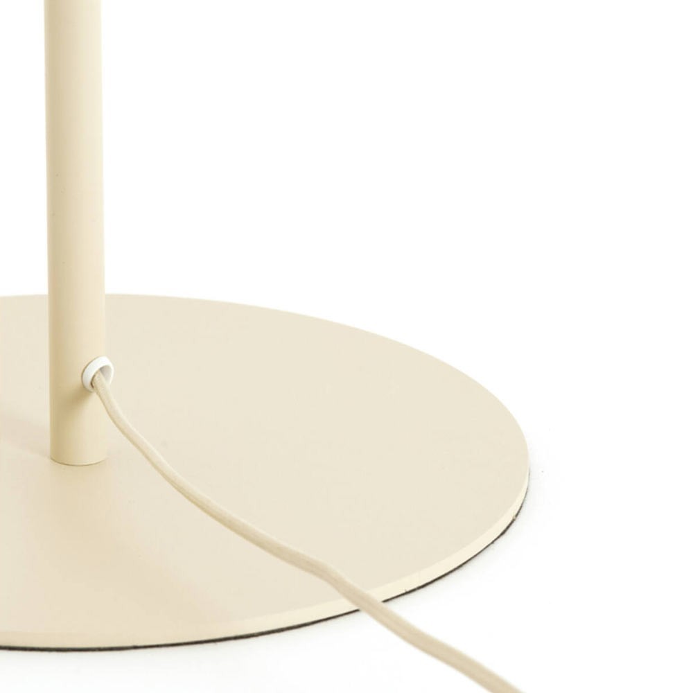 Natuurlijke linnen Solunne-vloerlamp en zandafwerking