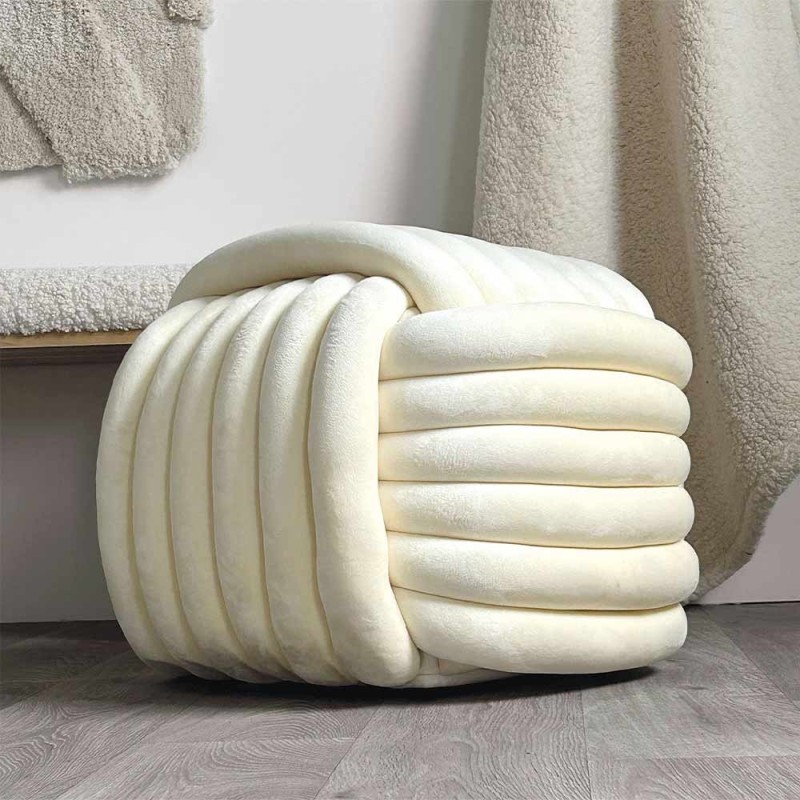 Tabouret passementerie en velours écru