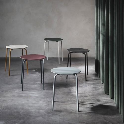Tabouret Herman noir Ferm Living