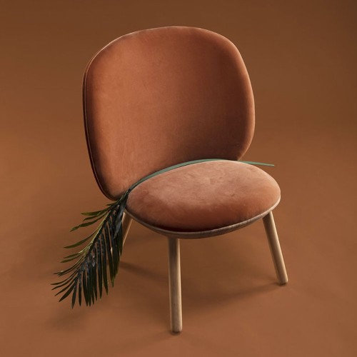 Chaise basse Naïve velours terracotta Emko