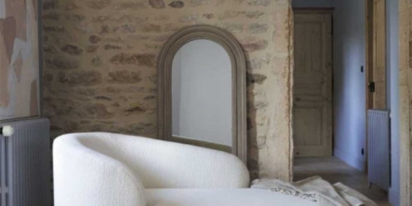 Quand le meuble devient une œuvre d’art : la tendance du mobilier sculptural